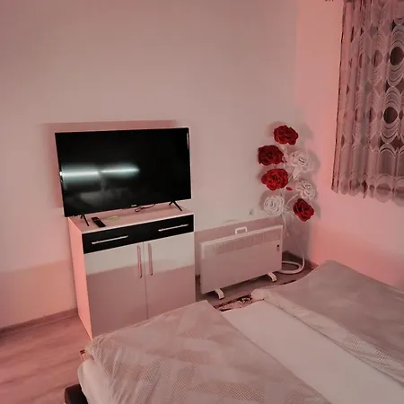 Ella בוסנסקה קרופה